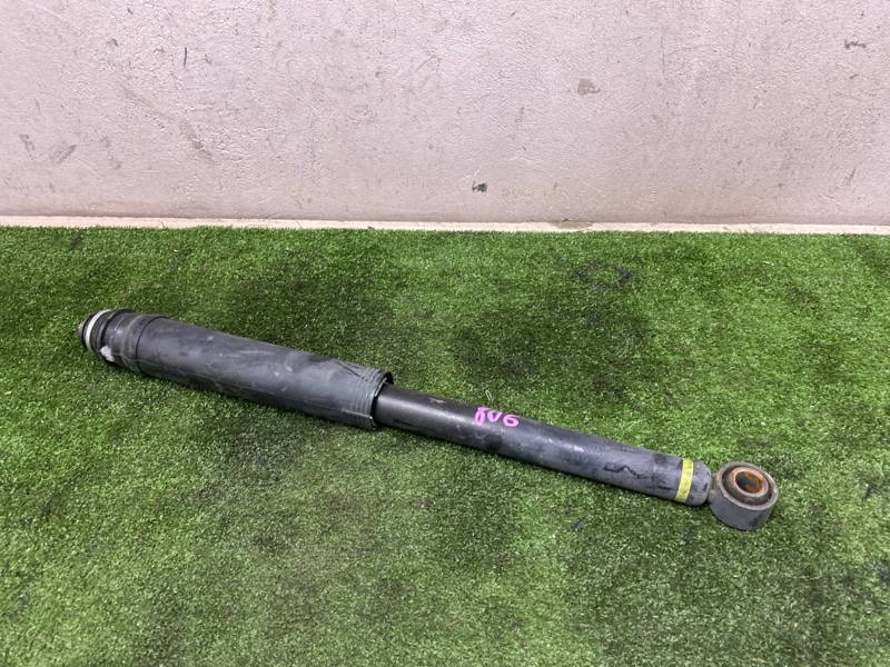 Амортизатор Toyota Isis ZGM11G 3ZR-FAE 09.2009 задний (б/у)