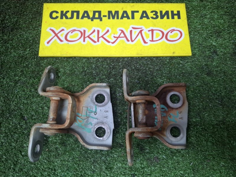 Петля двери Nissan March K11 CG10DE 01.1992 передняя левая (б/у)