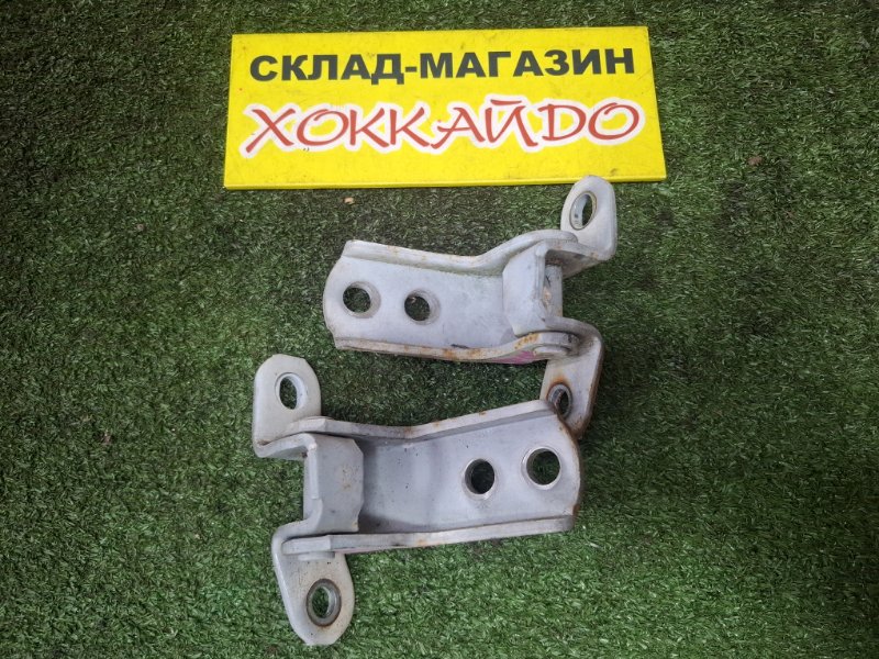 Петля двери Toyota Caldina ET196V 5E-FE 11.1992 передняя правая (б/у)