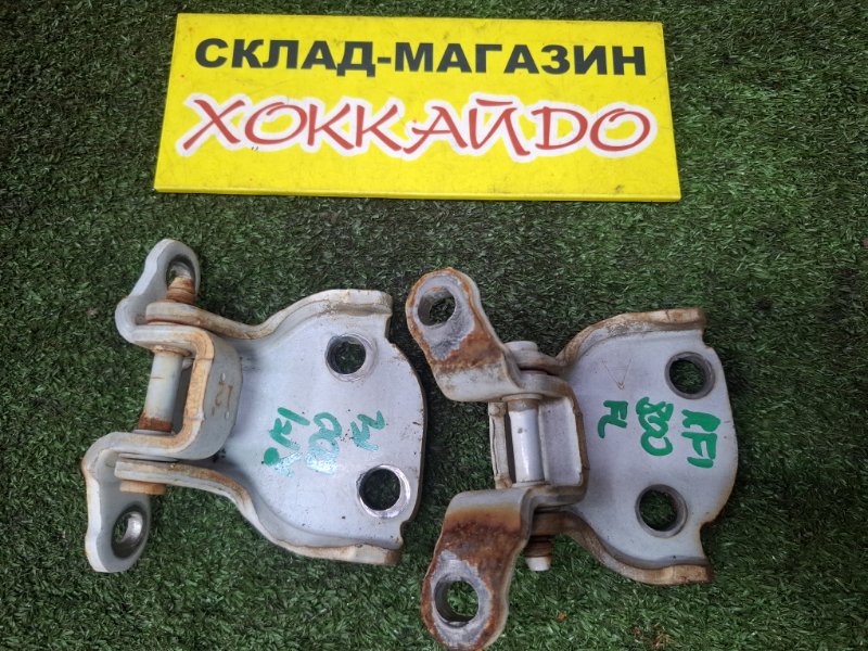 Петля двери Honda Stepwgn RF1 B20B 05.1999 передняя левая (б/у)