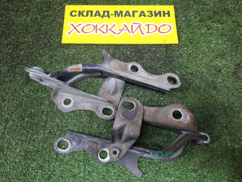 Петля капота Toyota Celica ST185H 3S-GTE 10.1989 (б/у)