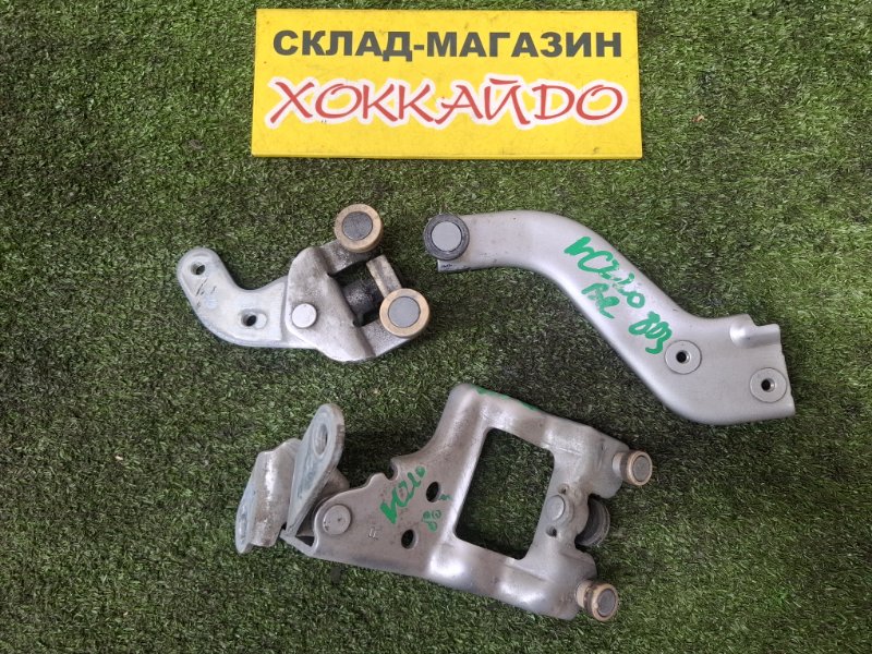 Ролик двери Toyota Raum NCZ20 1NZ-FE 12.2006 задний правый (б/у)