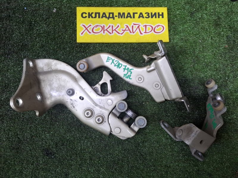Ролик двери Toyota Raum EXZ10 5E-FE 08.1999 задний правый (б/у)