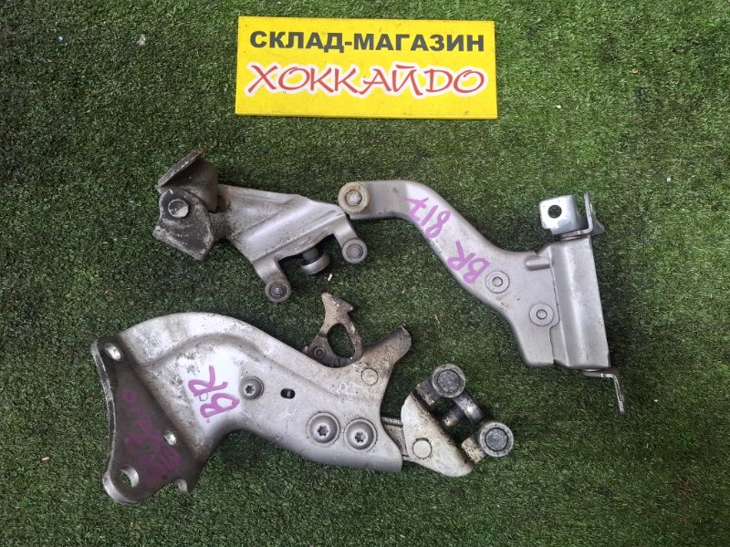 Ролик двери Toyota Raum EXZ10 5E-FE 05.1997 задний правый (б/у)