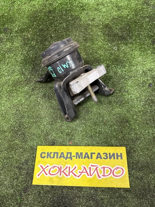 Подушка двигателя Toyota Gaia ACM10G 1AZ-FSE 04.2001 правая (б/у)