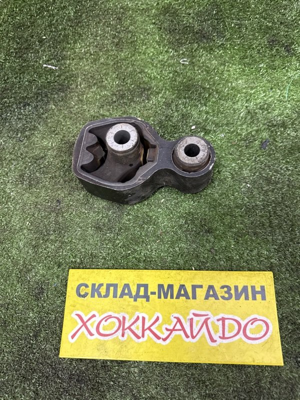 Подушка двигателя Mazda Axela BM6FJ Z6-VE 11.2013 задняя (б/у)