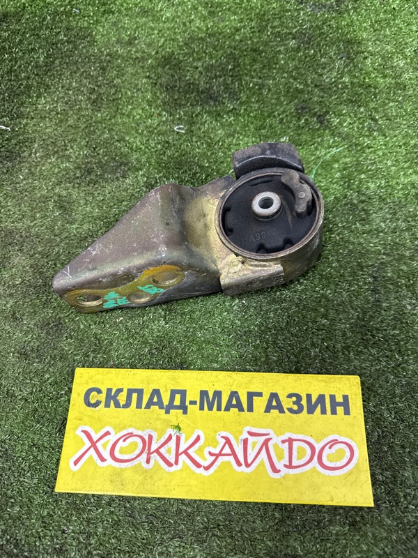 Подушка двигателя Mazda Demio DW3W B3E 12.1999 правая (б/у)