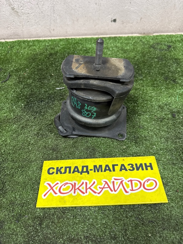 Подушка двигателя Honda Odyssey RA8 J30A 11.2001 задняя (б/у)