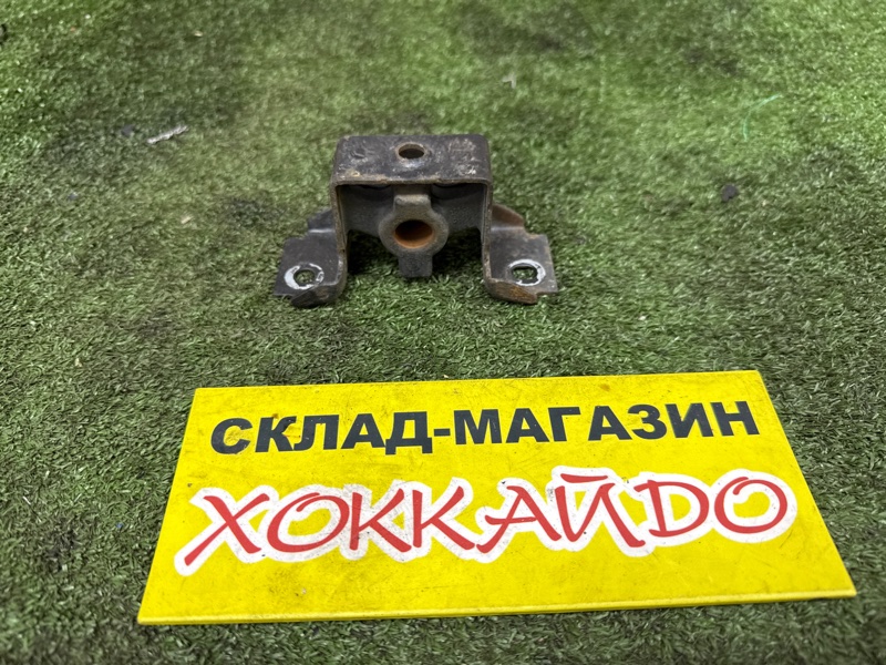 Подушка глушителя Nissan Presage PU31 VQ35DE 05.2006 (б/у)