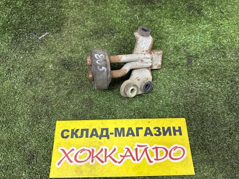 Подушка глушителя Toyota Celica ST185H 3S-GTE 10.1989 (б/у)