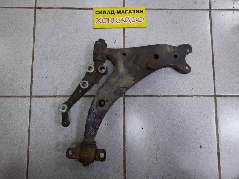 Рычаг подвески нижний Toyota Celica ST185H 3S-GTE 10.1989 передний правый (б/у)