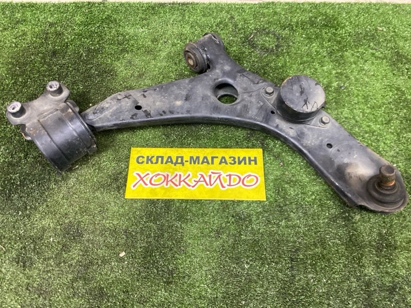 Рычаг подвески нижний Mazda Axela BK5P ZJ-VE 06.2006 передний правый (б/у)