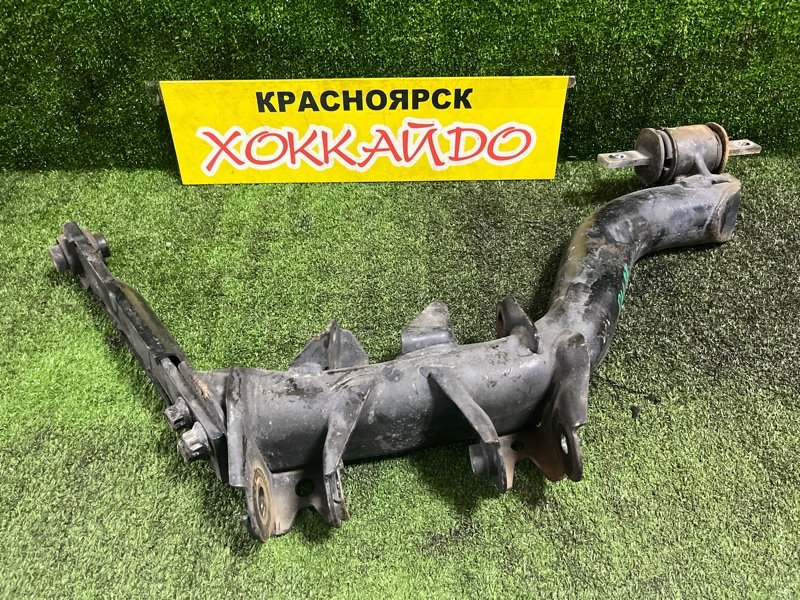 Рычаг подвески нижний Honda Stream RN1 D17A 10.2000 задний правый (б/у)