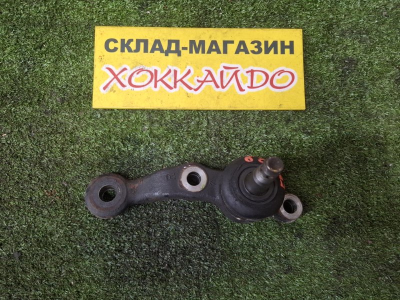 Шаровая Toyota Crown JZS171 1JZ-GE 09.1999 передняя правая (б/у)