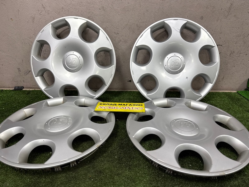 Колпак Toyota BB NCP30 2NZ-FE 04.2003 (б/у)