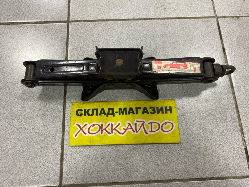 Домкрат Toyota Caldina ET196V 5E-FE 11.1992 (б/у)