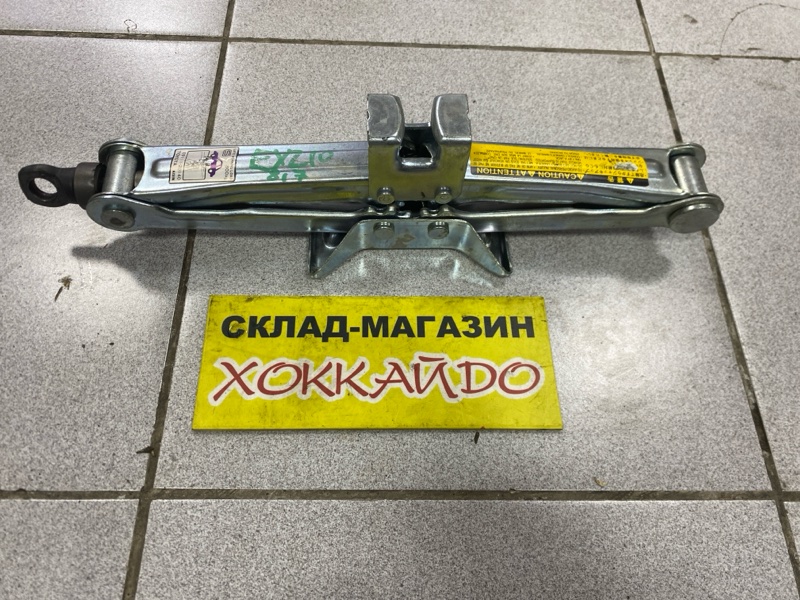 Домкрат Toyota Raum EXZ10 5E-FE 05.1997 (б/у)