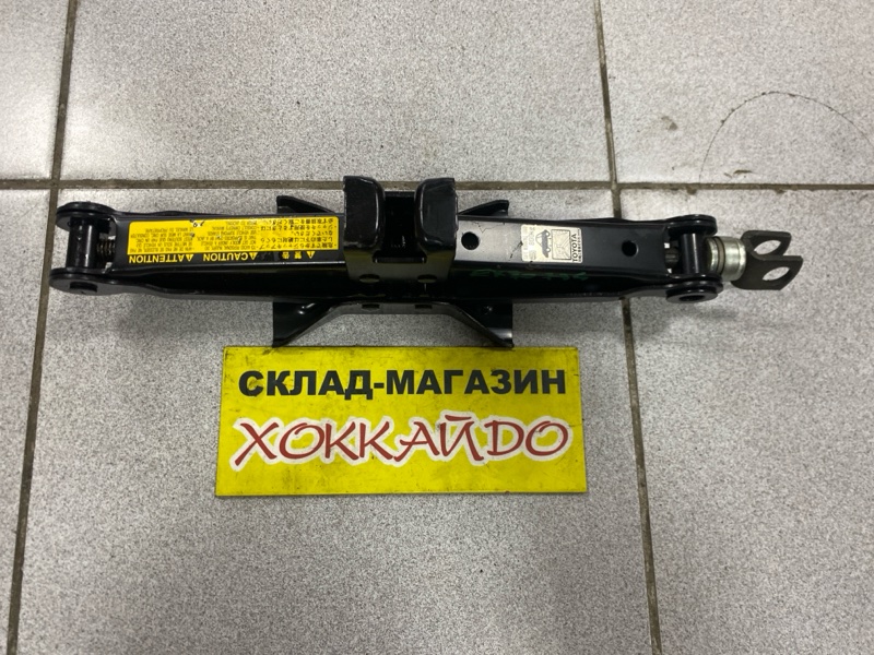 Домкрат Toyota Raum EXZ10 5E-FE 08.1999 (б/у)