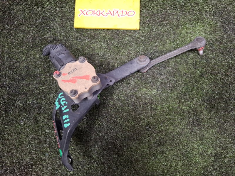 Датчик высоты дорожного просвета Toyota Celsior UCF31 3UZ-FE 08.2000 задний левый (б/у)