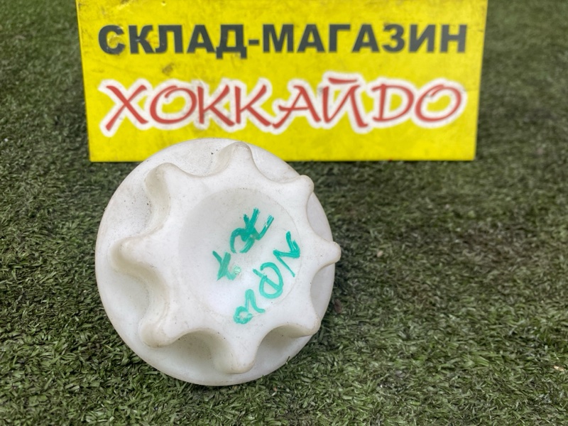Кронштейн запасного колеса Toyota Funcargo NCP20 2NZ-FE 08.1999 (б/у)