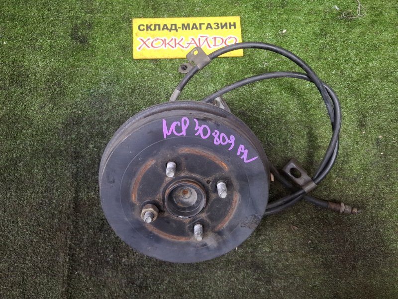 Ступица Toyota BB NCP30 2NZ-FE 04.2003 задняя правая (б/у)