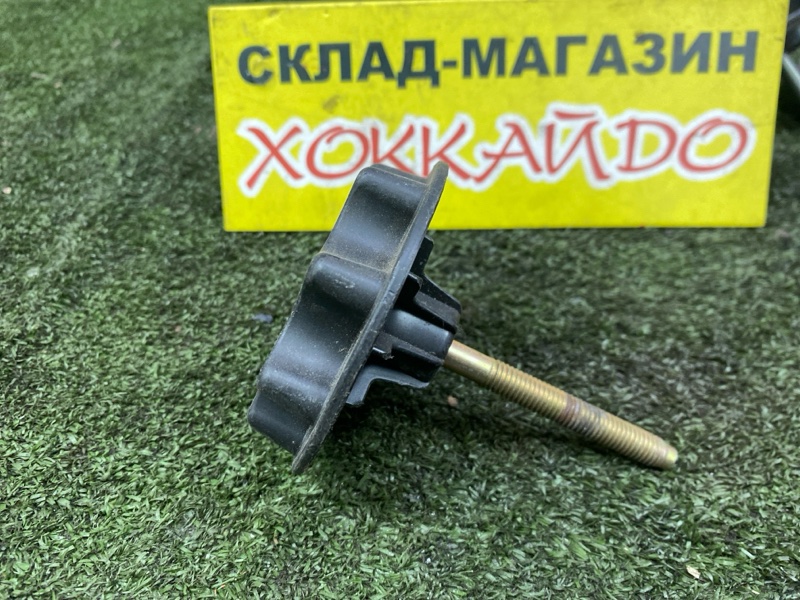 Кронштейн запасного колеса Toyota Mark II Blit JZX115W 1JZ-GE 01.2002 (б/у)