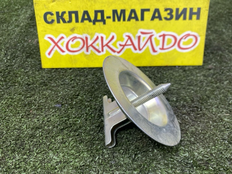 Кронштейн запасного колеса Nissan Presage PU31 VQ35DE 06.2003 (б/у)