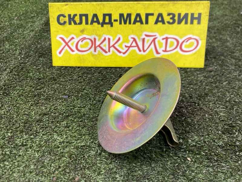 Кронштейн запасного колеса Nissan Presage PU31 VQ35DE 06.2003 (б/у)