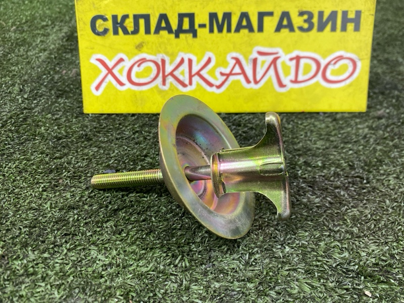 Кронштейн запасного колеса (б/у)