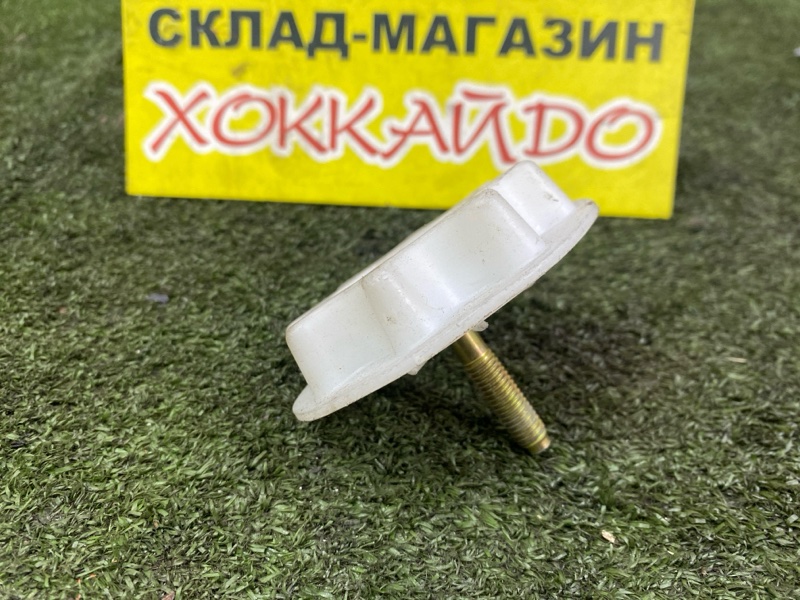 Кронштейн запасного колеса (б/у)