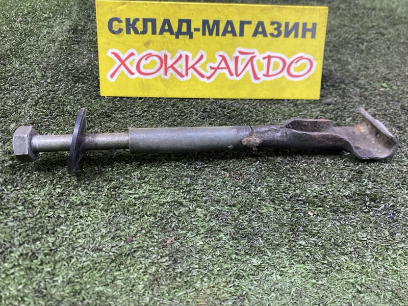 Кронштейн запасного колеса (б/у)