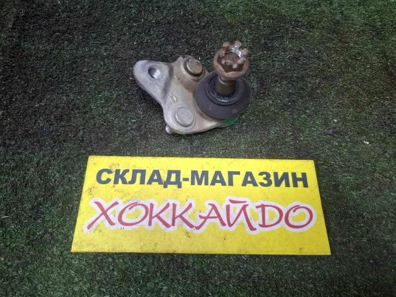 Шаровая Toyota Wish ZGE25W 2ZR-FAE 04.2009 передняя левая (б/у)