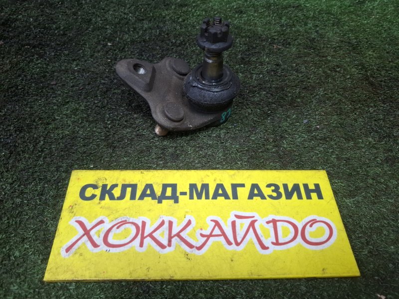 Шаровая Toyota Corolla Fielder NZE121G 1NZ-FE 09.2002 передняя левая (б/у)