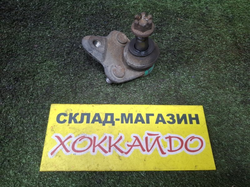 Шаровая Toyota Corolla Fielder ZRE144G 2ZR-FE 10.2006 передняя правая (б/у)