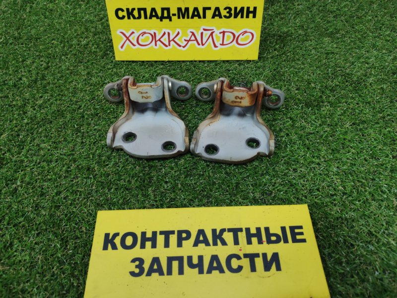 Петля двери Honda Stepwgn RF1 B20B 05.1996 передняя правая (б/у)