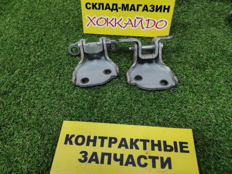 Петля двери Honda Stepwgn RF1 B20B 05.1996 передняя правая (б/у)