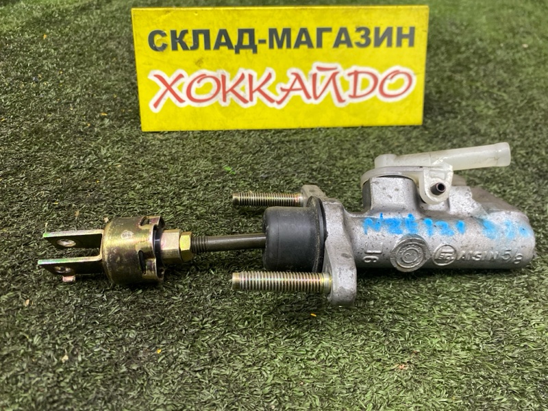 Главный цилиндр сцепления Toyota Corolla Fielder NZE121G 1NZ-FE 09.2002 (б/у)