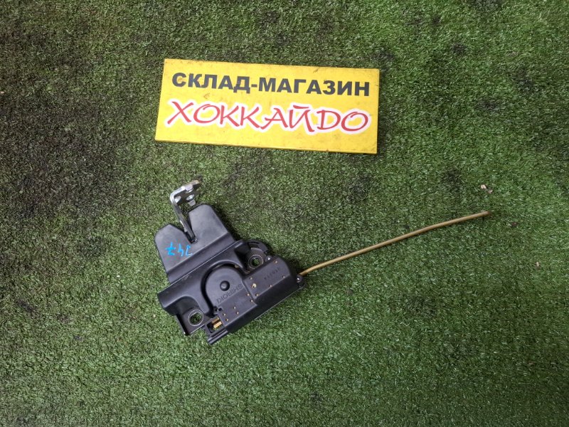 Замок багажника Toyota Premio AZT240 1AZ-FSE 12.2004 (б/у)
