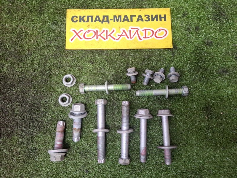 Болт Toyota BB NCP30 2NZ-FE 04.2003 (б/у)