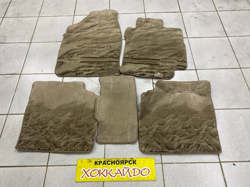 Коврик Toyota Premio ZZT240 1ZZ-FE 12.2001 (б/у)