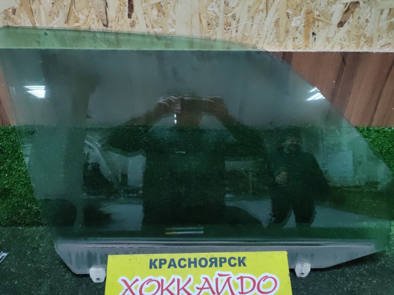Стекло боковое Honda Stepwgn RF2 B20B 05.1996 переднее правое (б/у)