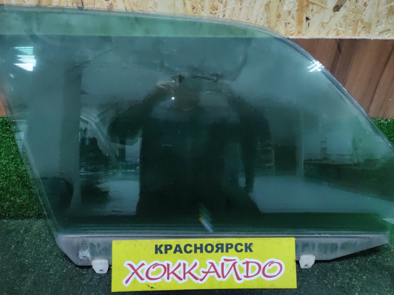 Стекло боковое Honda Stepwgn RF2 B20B 05.1996 переднее правое (б/у)