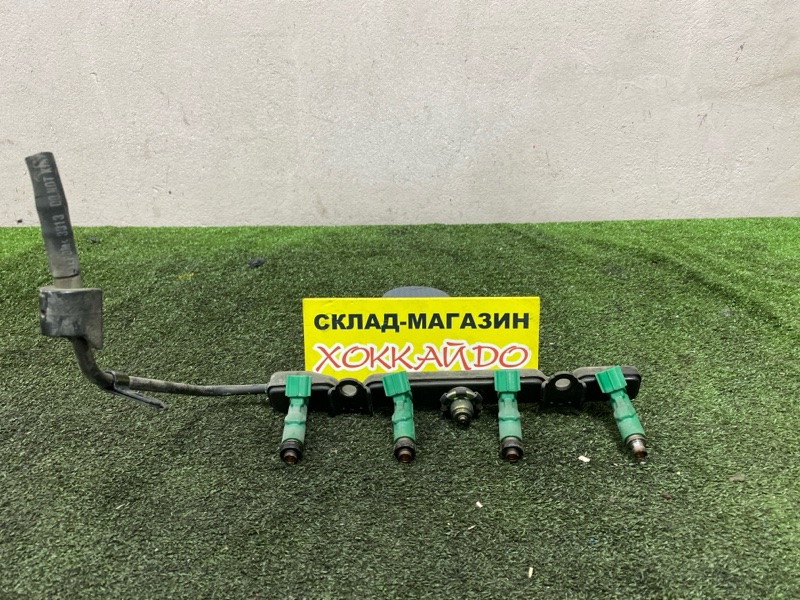 Форсунка Toyota Corolla Fielder NZE121G 1NZ-FE 09.2002 (б/у)