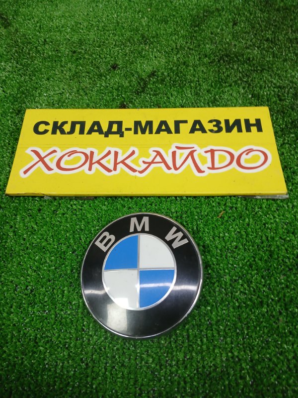 Эмблема BMW 3-SERIES E90 N46B20 09.2008 задняя (б/у)