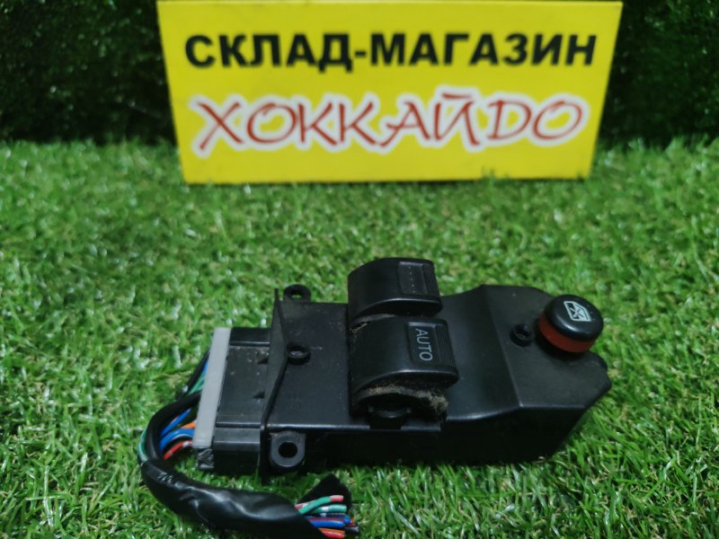 Блок управления стеклоподъемниками Honda Stepwgn RF3 K20A 04.2001 передний правый (б/у)