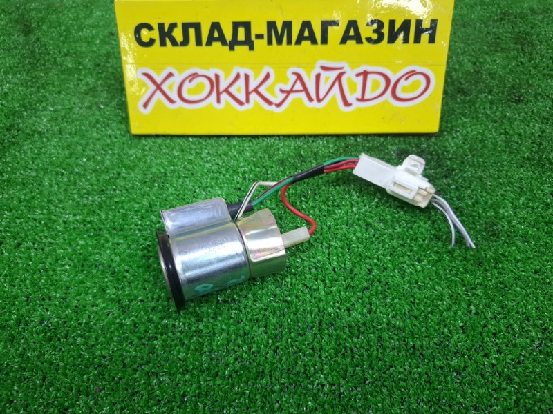 Гнездо прикуривателя Toyota Gaia ACM10G 1AZ-FSE 04.2001 (б/у)