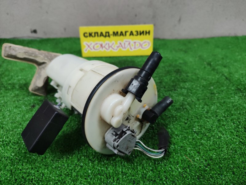 Насос топливный Toyota Vitz SCP10 1SZ-FE 01.1999 (б/у)