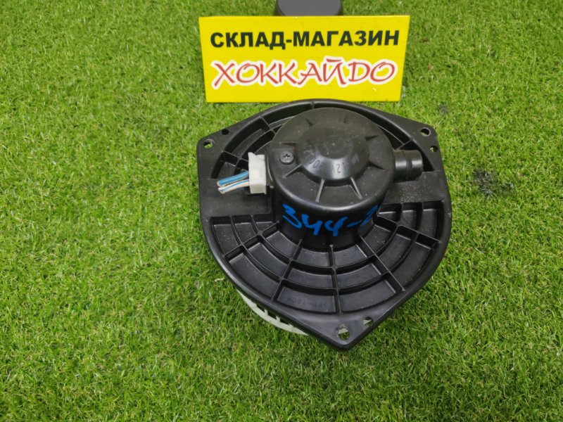 Вентилятор печки Nissan R'nessa N30 SR20DE передний (б/у)