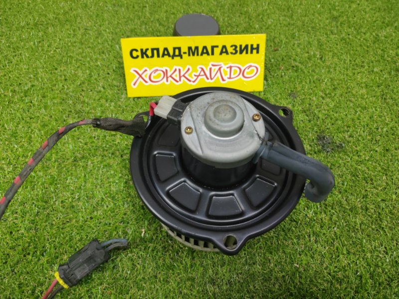 Вентилятор печки Mazda Bongo Friendee SGEW FE 09.2001 передний (б/у)