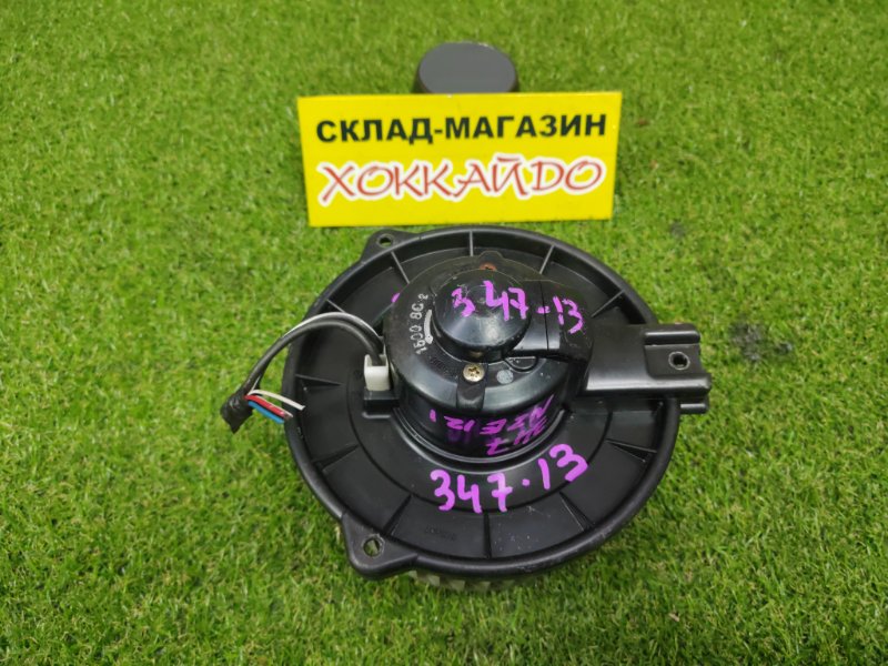 Вентилятор печки Toyota Corolla Runx NZE121 1NZ-FE 09.2002 передний (б/у)
